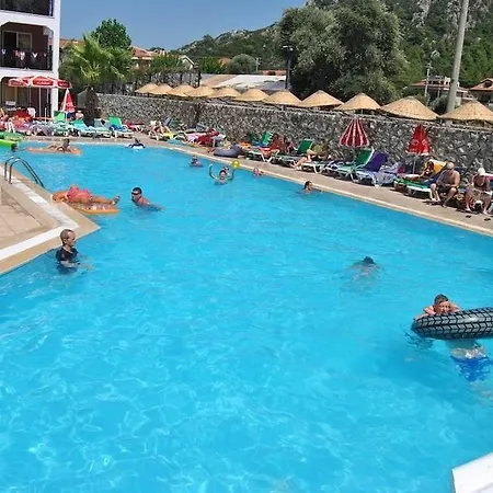 Club Ekinci Palace Apartment